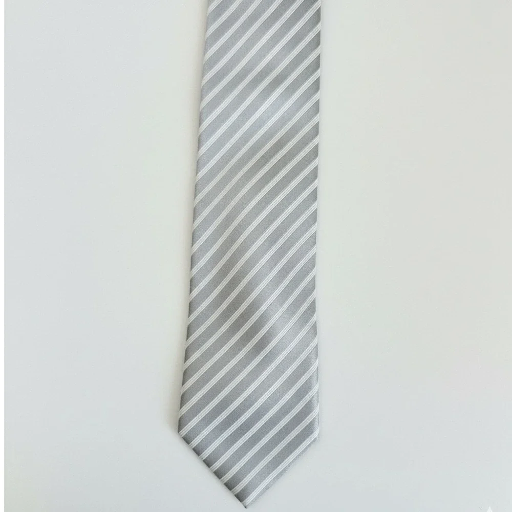 Countess Mara Necktie Men's Size XL 64